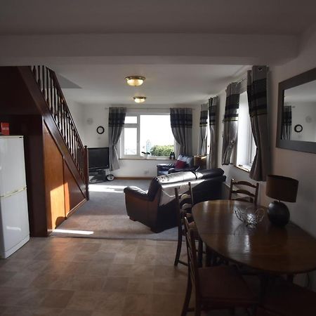 Seabreeze Villa Бийднъл Екстериор снимка