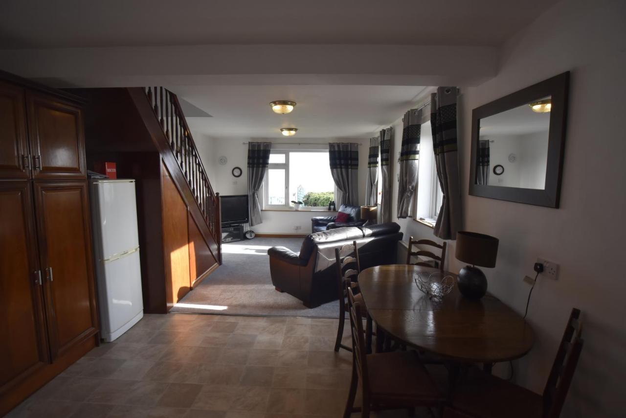 Seabreeze Villa Бийднъл Екстериор снимка